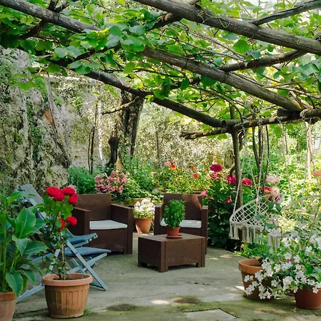 Rosa E Valentino 3* רבאלו