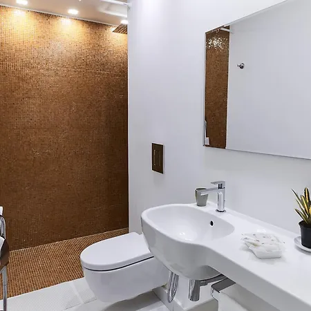 לינה וארוחת בוקר Rosa E Valentino 3*