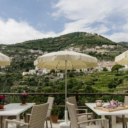 Rosa E Valentino 3* רבאלו